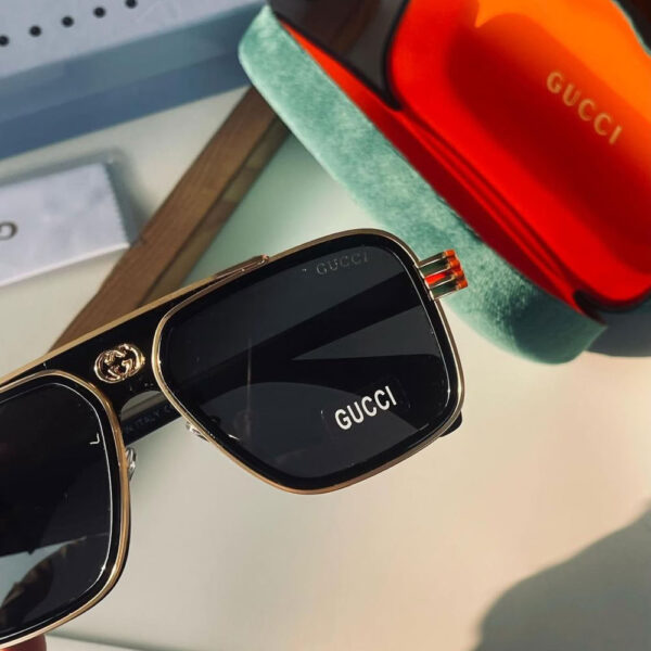GUCCI-XX00-03-4.jpg