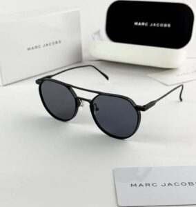 MARC JACOBS 1300 (Black-Black)